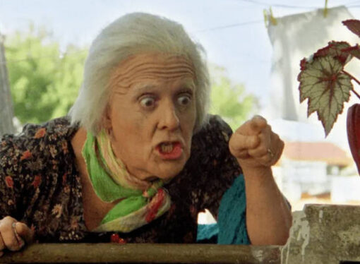 Esperando la carroza: Una comedia negra muy argentina