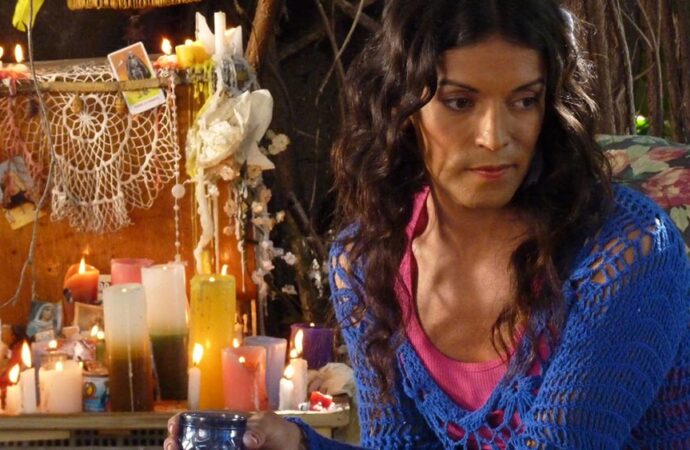 “Mía” (2011): dignidad, identidad y transexualidad en los márgenes